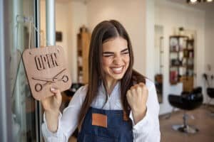 From Side Hustle to Success: Tips for Turning a Passion Project into a Thriving Business